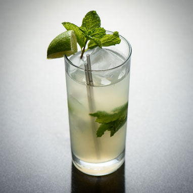17Th Century Sir Francis Drake Inspired Mojito Recipe: A Refreshing Mint And Sugar Water Cocktail