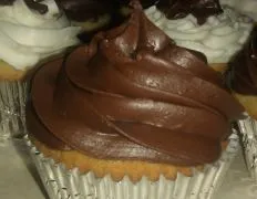 Almost Cake Mix Vanilla Cupcakes