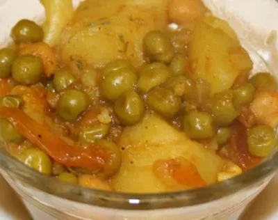 Aloo Mutter - Indian Potatoes With Peas