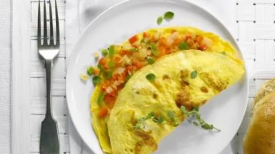 An easy recipe for a basic vegetarian omelette with lots of vegetables