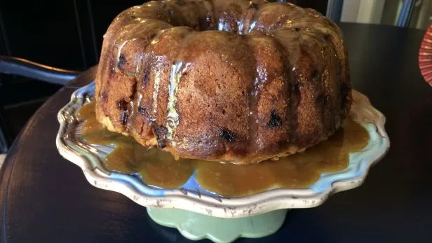 Apple Bundt Cake With Caramel Glaze