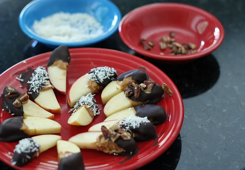 Apples And Peanut Butter Apple Slices