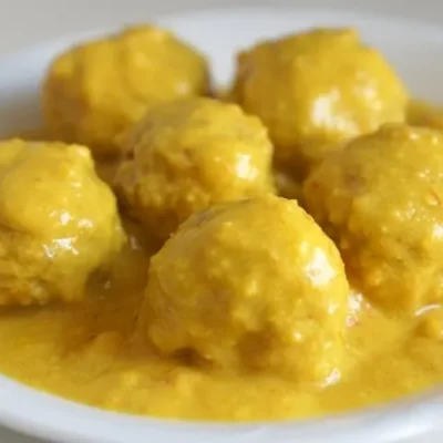 Authentic Spanish Saffron-Infused Meatball Delight