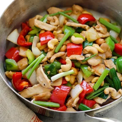 Authentic Thai Chicken With Crunchy Cashews Recipe