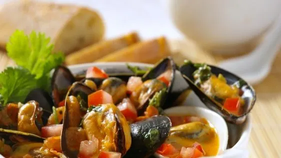 Authentic Thai-Style Curry Mussels Recipe