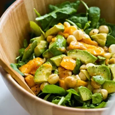 Avocado And Macadamia Nut Salad