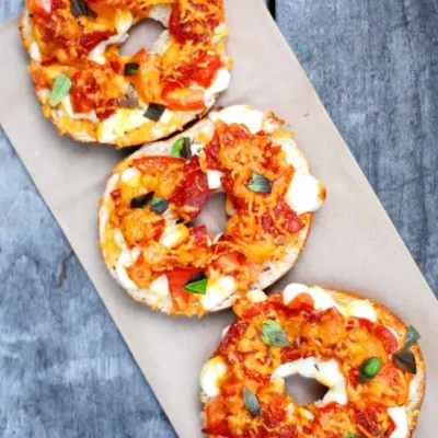 Bagel Pizza