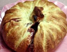 Baked Brie In Puff Pastry With Apricot Or