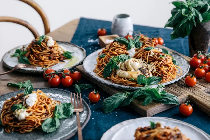Balsamic Glazed Tomato Pasta: A Flavorful Twist on a Classic