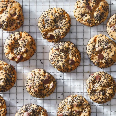 Black Sesame Seed Peanut Butter Cookies