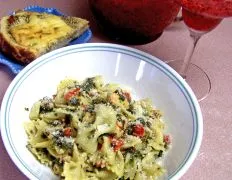 Bow Ties With Chicken And Spinach