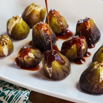 Broiled Figs With Goat Cheese