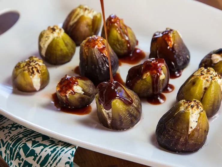 Broiled Figs With Goat Cheese