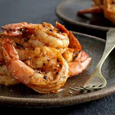 Broiled Lemon And Garlic Tiger Prawns