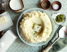 Buttermilk And Chive Mashed Potatoes
