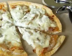 Caramelized Onion Cheese Pizza
