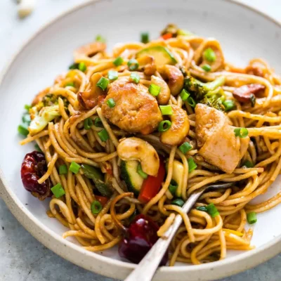 Cashew Chicken Chow Mein