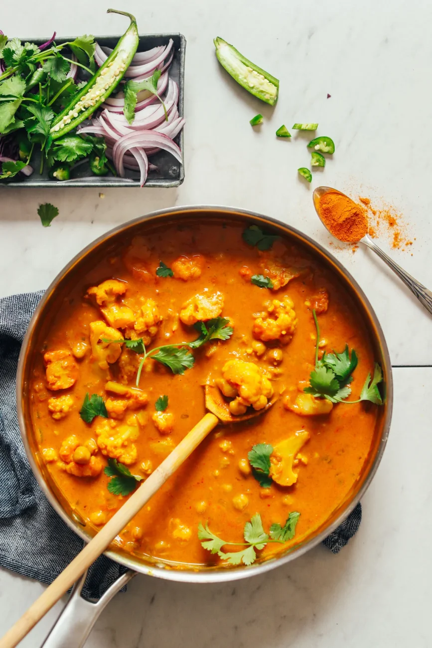 Cauliflower And Chickpea Curry
