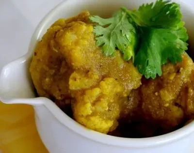 Cauliflower Coconut Curry