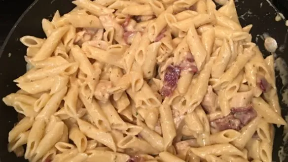 Cheddar Bacon Ranch Chicken Pasta