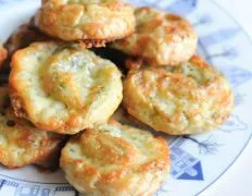 Cheese And Pesto Swirls