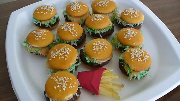 Cheeseburger In Paradise Cookies