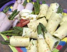 Cheesy Asparagus Bundles: A Gourmet Side Dish