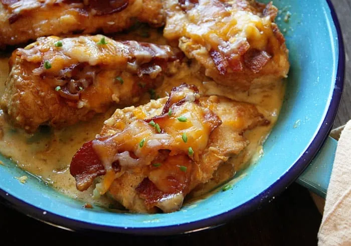 Cheesy Bacon And Garlic Chicken