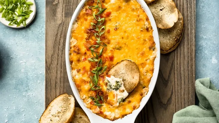 Cheesy Broccoli Dip: A Warm and Comforting Appetizer