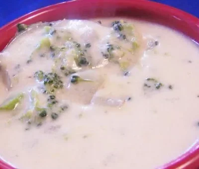 Cheesy Broccoli Potato Soup