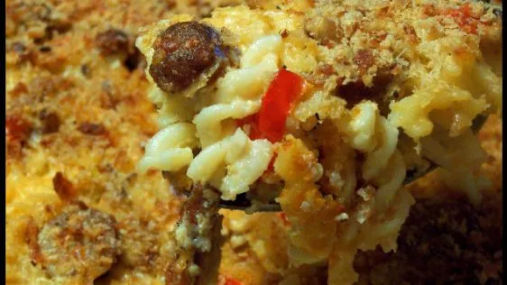 Cheesy Sausage And Pasta Bake