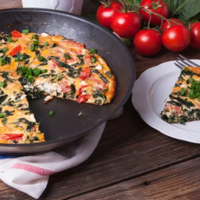 Cheesy Spinach and Tomato Omelet Recipe