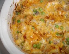 Cheesy Tuna Noodle & Pea Casserole