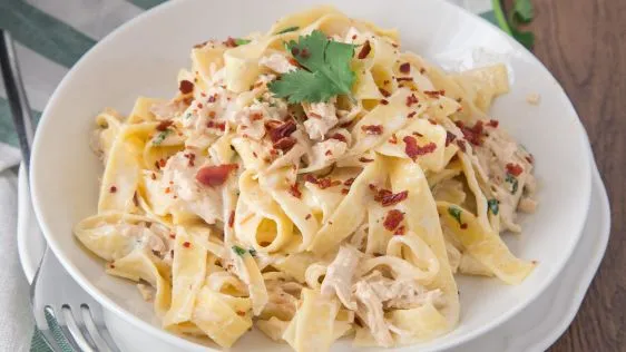 Chicken Alfredo With Crispy Bacon Paula
