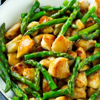 Chicken And Asparagus Stir Fry With Ginger