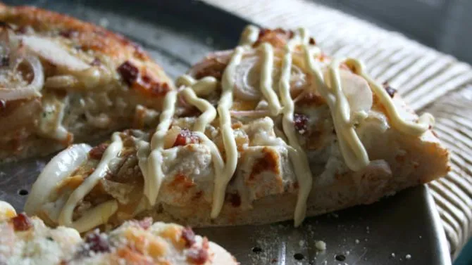 Chicken, Bacon, Ranch Pizza