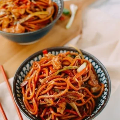 Chicken Lo Mein