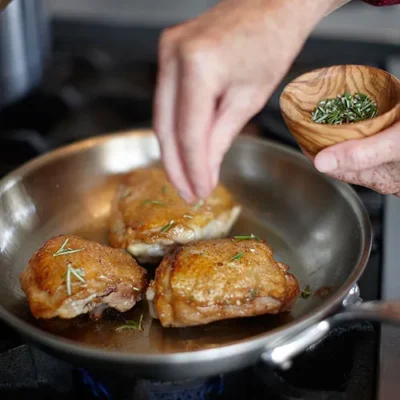 Chicken With Apples And Sage