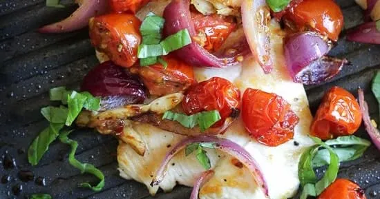 Chicken With Roasted Tomato And Red Onion