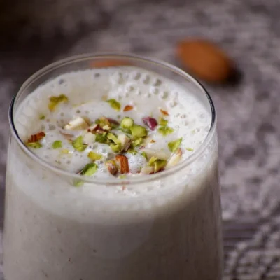 Chilled Almond And Pistachio Milk Shake Pista