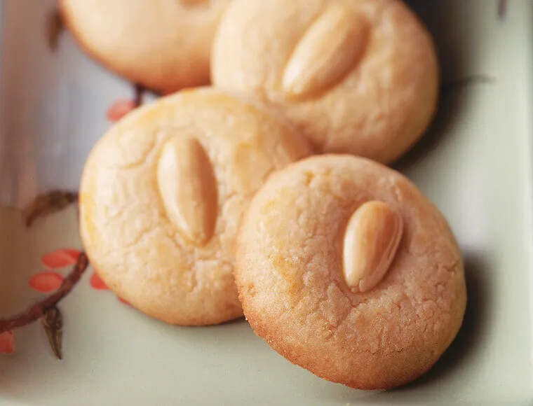 Chinese Almond Peanut Butter Cookies