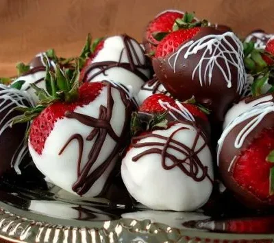 Chocolate Covered Dipped Strawberries