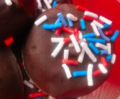 Chocolate Dipped Peanut Butter Cracker