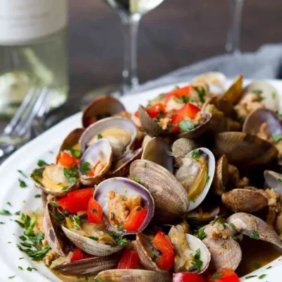 Clams With Red Bell Pepper &Amp; Garlic