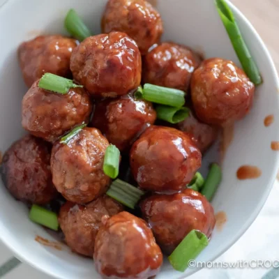 Cocktail Meatballs In Bbq Dip