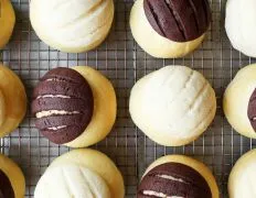 Conchas Mexican Sweet Topped Buns