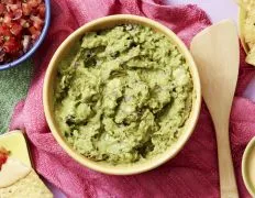 Copycat Chipotle Guacamole