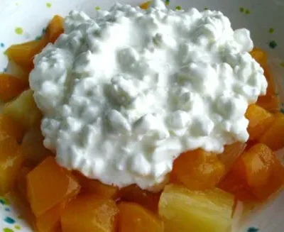 Cottage Cheese And Fruit Delight