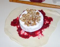 Cranberry And Walnut Baked Brie