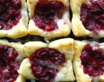 Cranberry Brie Bites